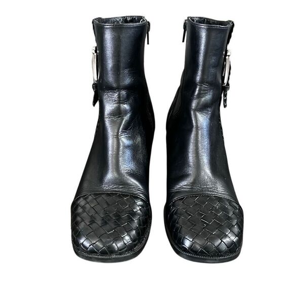 Like-new Brighton Boots - Picture 6 of 10